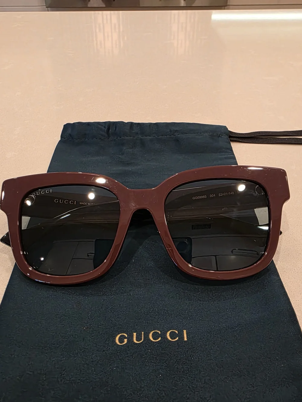 💯Authentic Gucci Burgundy Front Black Temples  Sunglasses with Gold GG